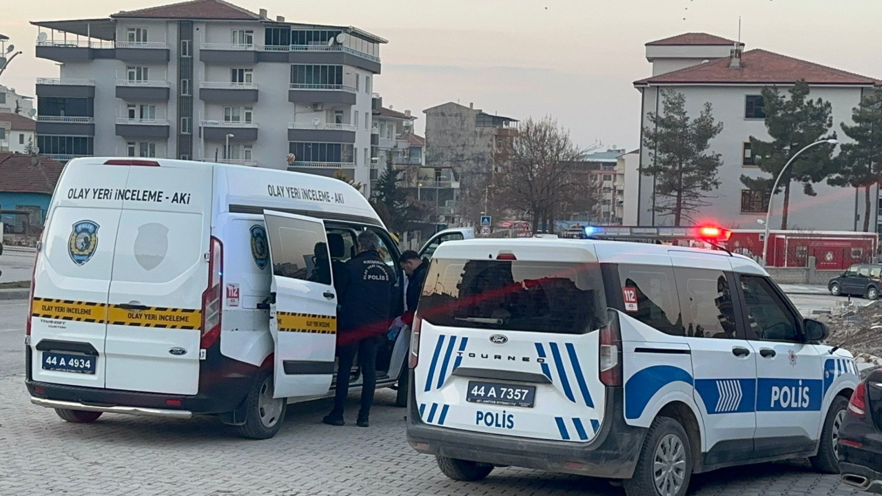 Malatya'da bıçaklı kavga: 2 ağır yaralı