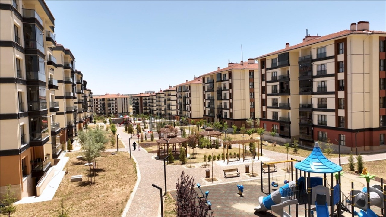 TOKİ’de kura süreci heyecanı devam ediyor: 5 il için kura çekilecek