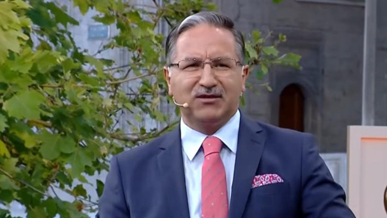 Ramazan programında ilahiyatçıyı kızdıran soru: 'Bu doğru değil'