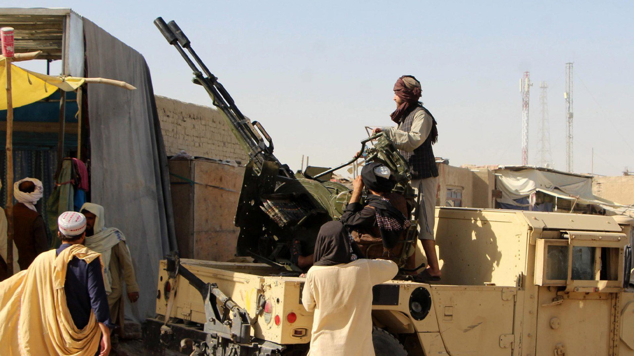 Yeniden savaşın eşiğine geldiler! 7 noktaya bombalı saldırı