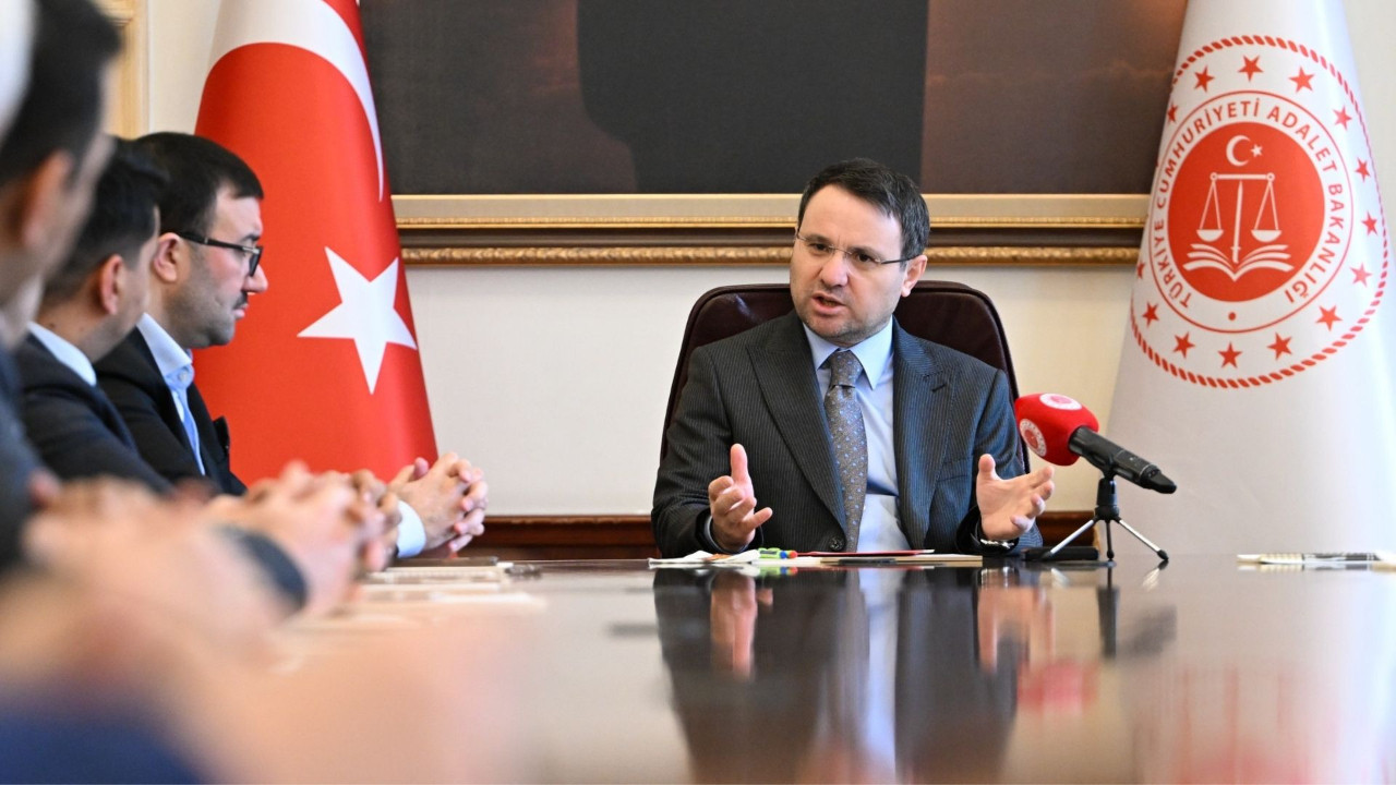 Adalet Bakanı Gürlek’ten ‘güçlü aile, güçlü toplum’ mesajı