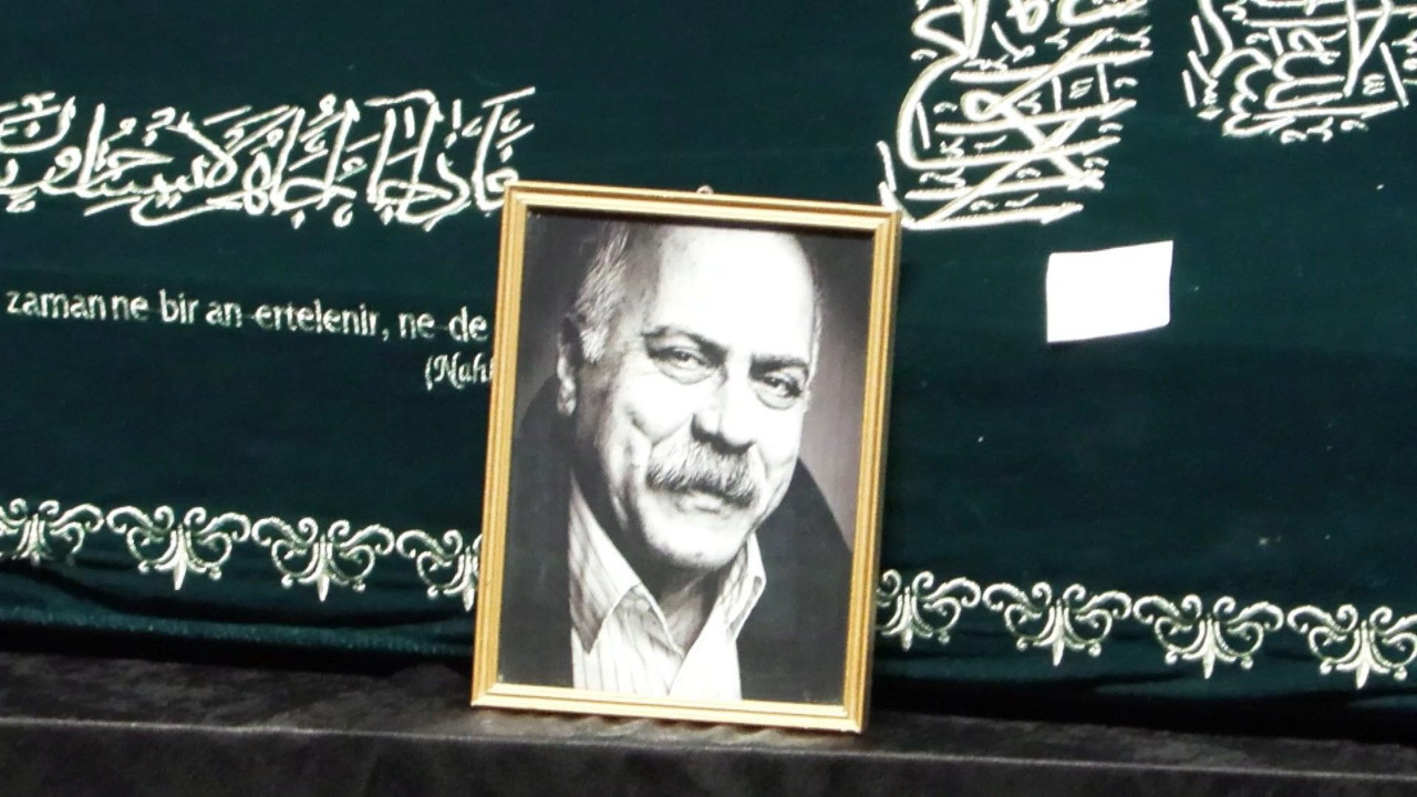 Usta oyuncu Ali Tutal son yolculuğuna uğurlandı