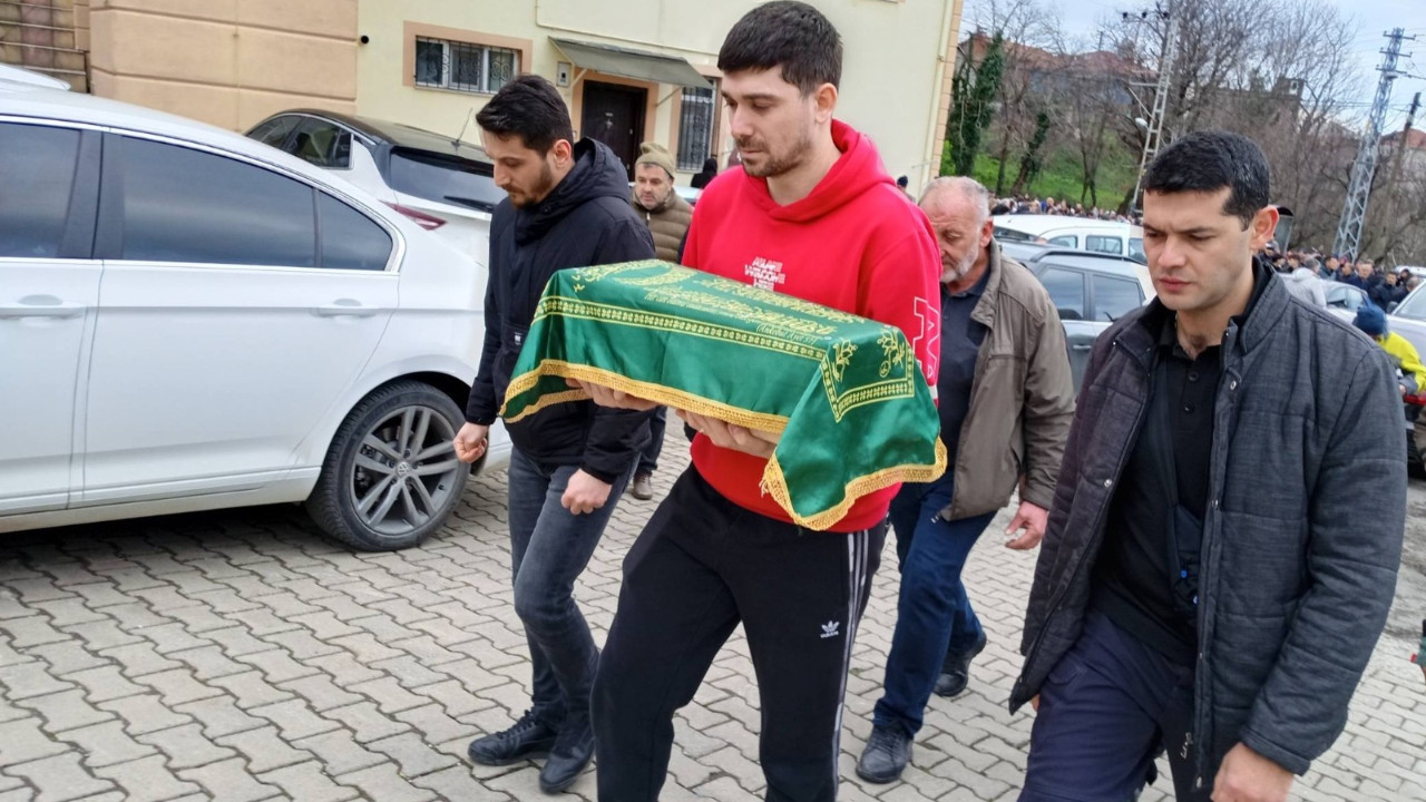 Zonguldak'ta 1,5 aylık bebek yaşama tutunamadı