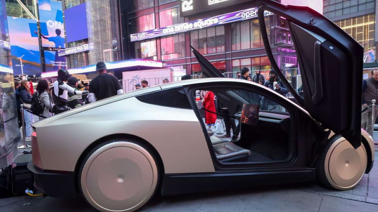 Direksiyonu da pedalları da yok: Seri üretime başlanıyor