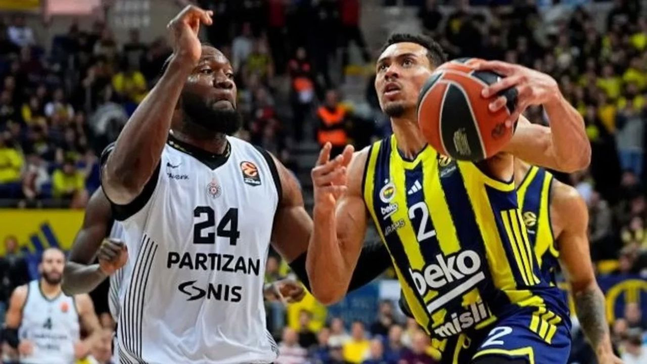 Fenerbahçe Beko, Eurolig'de liderliğini sürdürdü