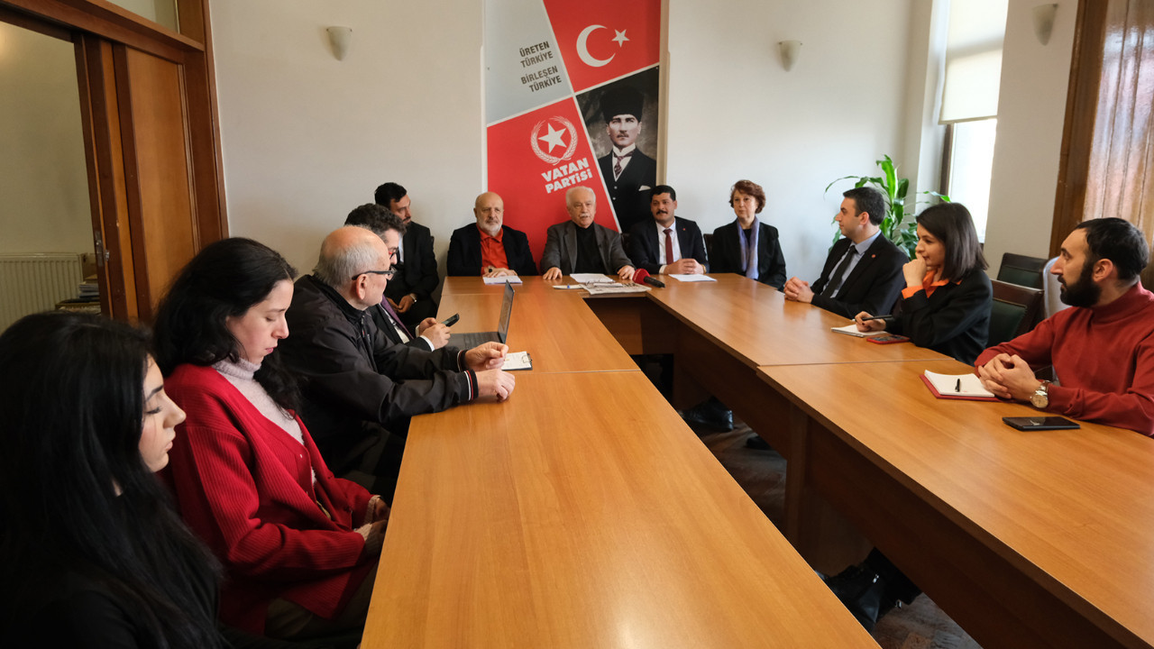 Türk Milleti’nden vazgeçmek eşitliği reddetmek! Perinçek'ten 'millet' dersi