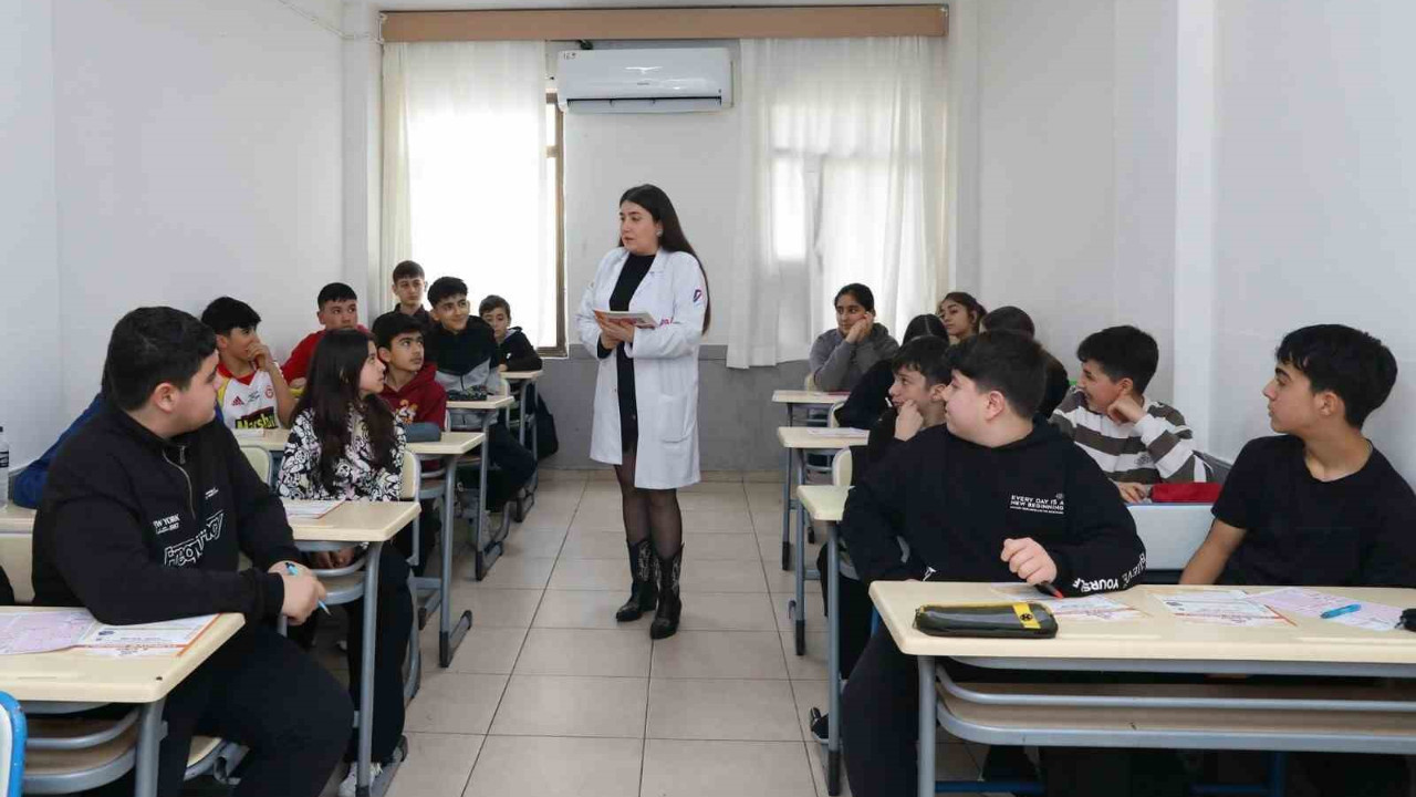 Mersin’de öğrencilere ücretsiz kurs ve sınav desteği
