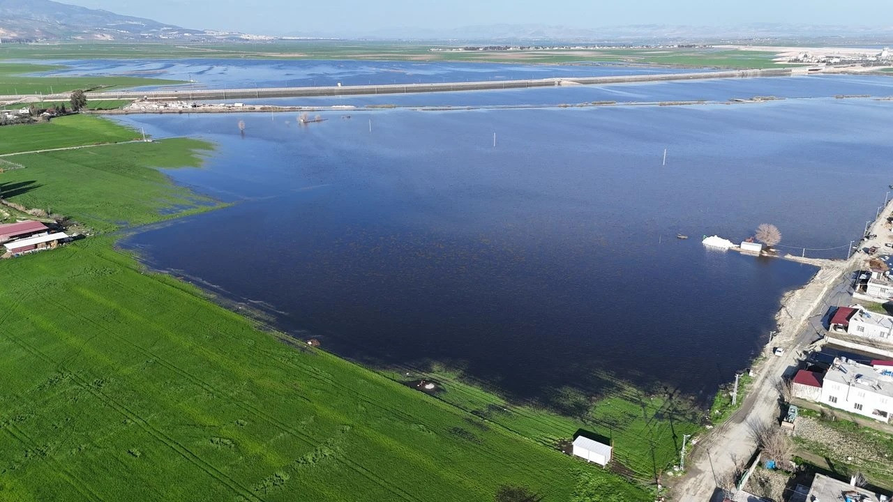 Amik Ovası Reyhanlı’dan su bekliyor