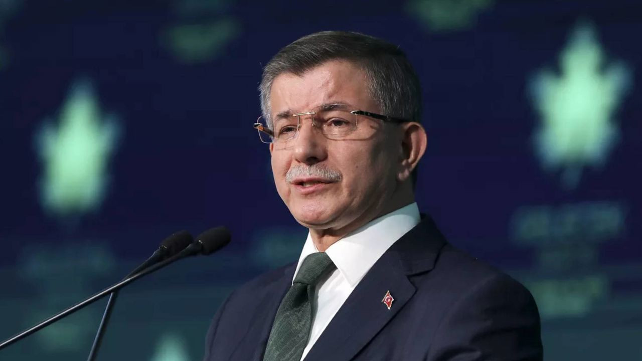 Davutoğlu: Kürecik kapatılsın, İncirlik TSK kontrolüne alınsın