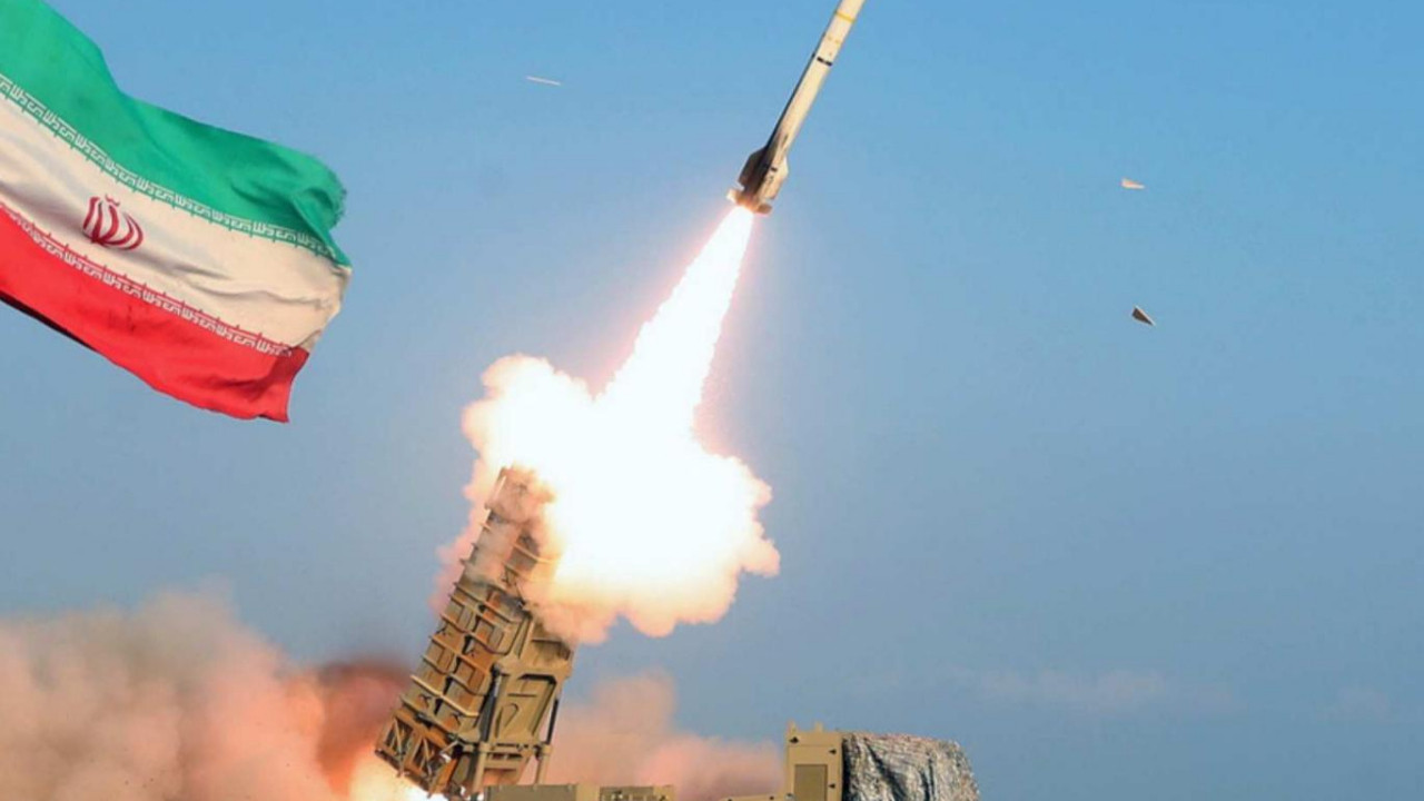 İran'dan çok hızlı yanıt geldi: ABD üssü ve İsrail şehirleri vuruldu