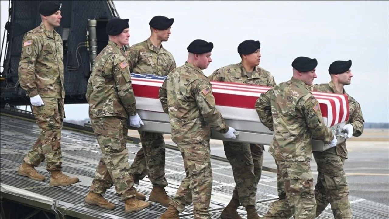 İran'ın misillemeleri ABD’nin koruma kalkanını düşürdü: Beş ülkeden ayrılma talimatı!