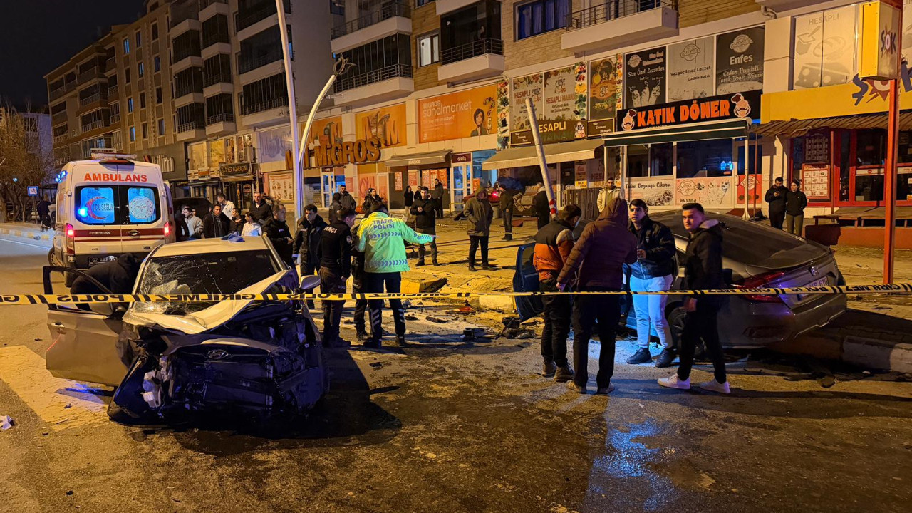 Tunceli’de kaza oldu! 4 kişi yaralandı