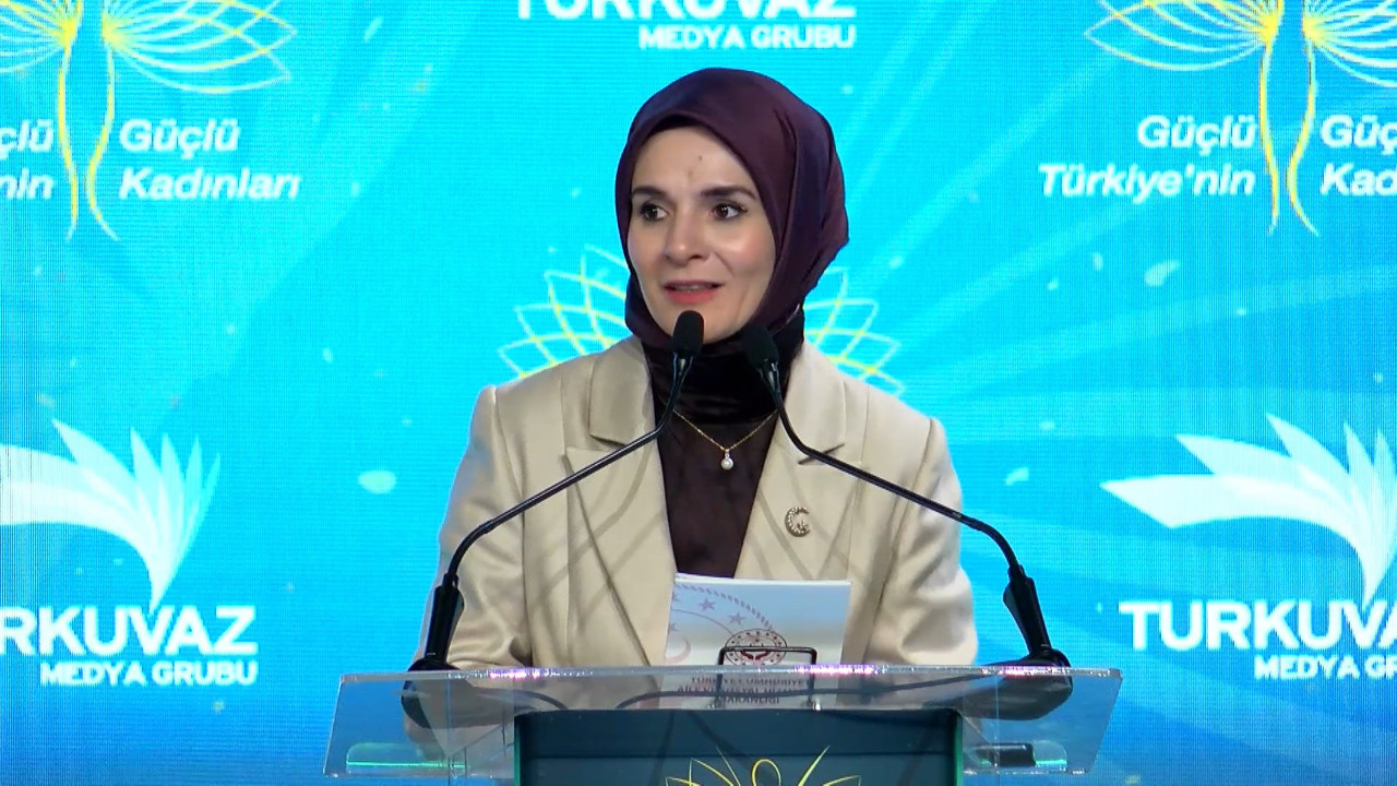 Ücretli doğum izni 24 haftaya çıkıyor! Aile ve Sosyal Hizmetler Bakanı duyurdu