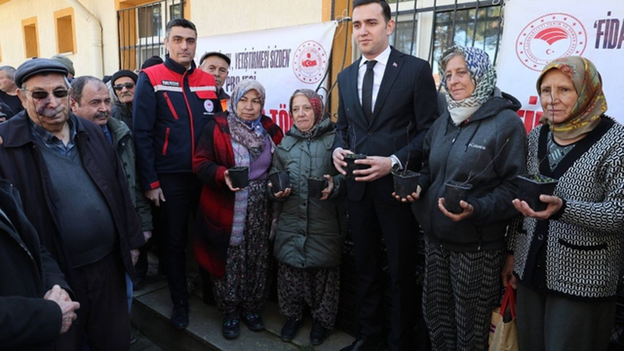 Afyonkarahisar’da üreticilere ücretsiz dağıtıldı