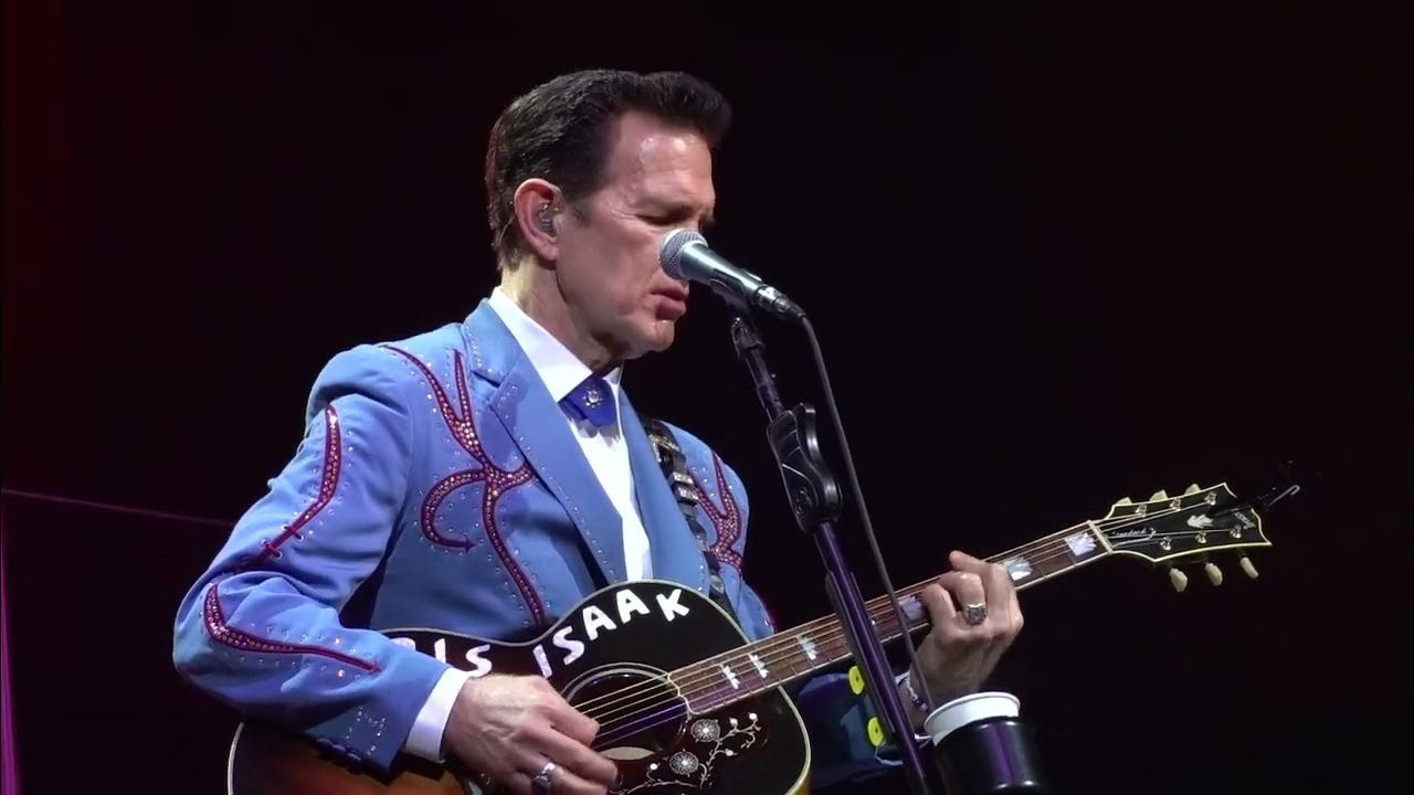 Chris Isaak, İstanbul, İzmir ve Ankara'da konser verecek