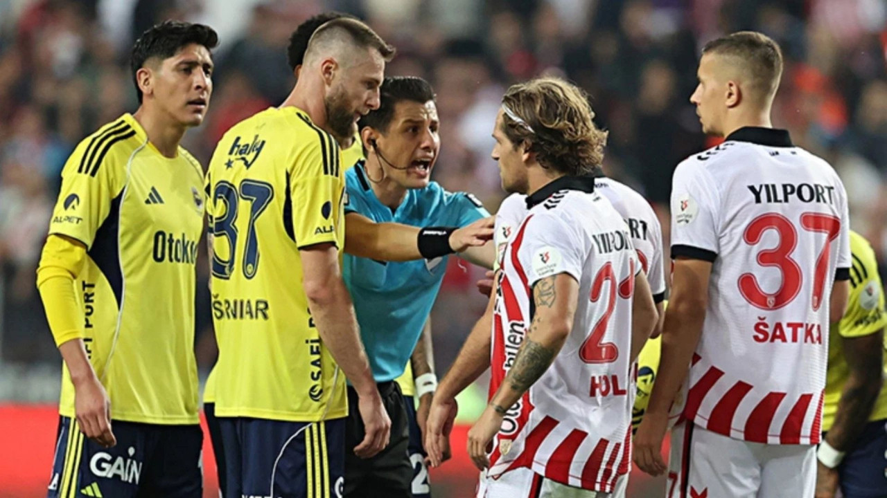 Samsunspor'da kart sınırı kâbusu: Fenerbahçe maçında 7 isim sınırda