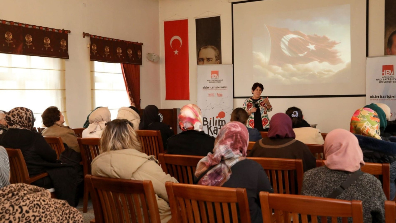 Uzman isim uyardı: Gençlere internet ve oyun bağımlılığına karşı üç adımlık öneri