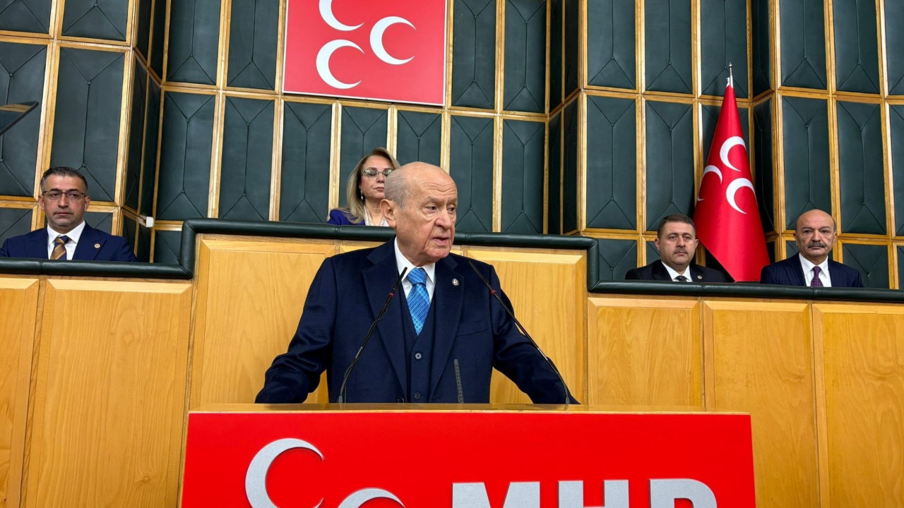 Devlet Bahçeli’den ‘İran’ mesajı: ‘Zulmün olduğu yerde tarafsızlık namussuzluktur’