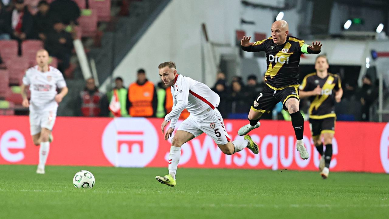 Samsunpor ilk maçta kayıp: Çeyrek final hayali rövanşa kaldı