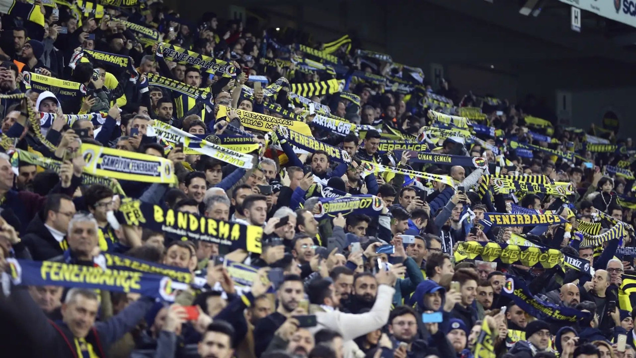 Fenerbahçe taraftarının sabrı tükendi: 12 Numara’dan muhtıra!