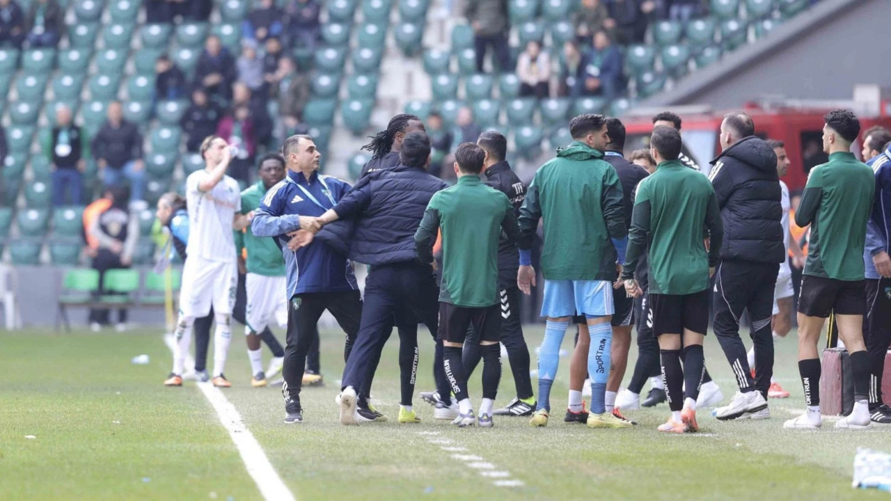 Selçuk İnan çılgına döndü: Kocaelispor’dan çok konuşulacak protesto!