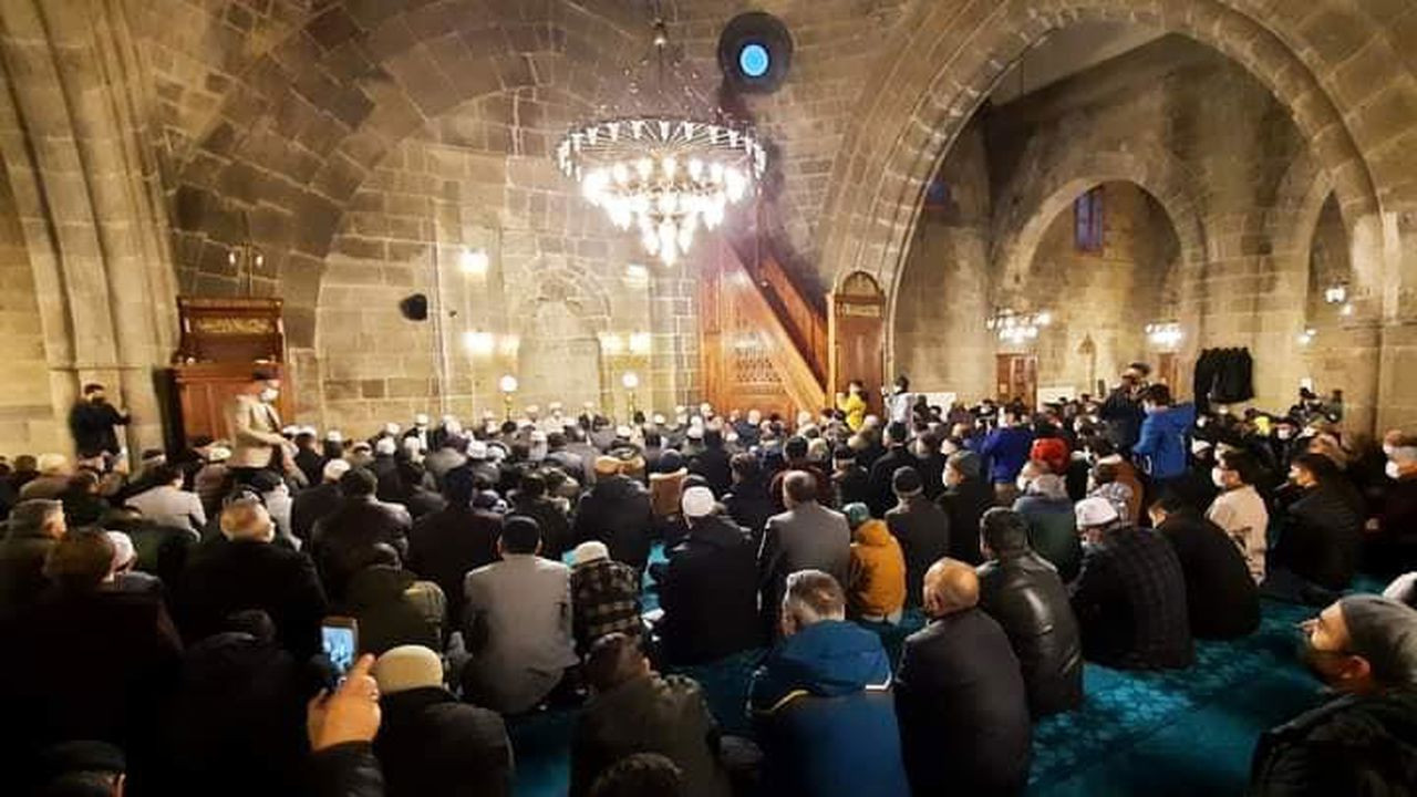 Erzurum bayram namazı saat kaçta?