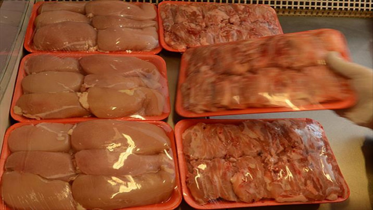 Kısıtlamalar bitti: Tavuk fiyatları uçuşa geçti