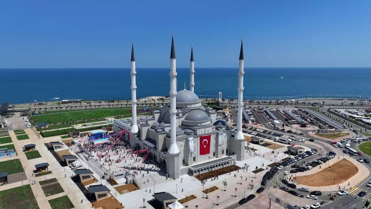 Trabzon'da bayram namazı saat kaçta kılınacak?