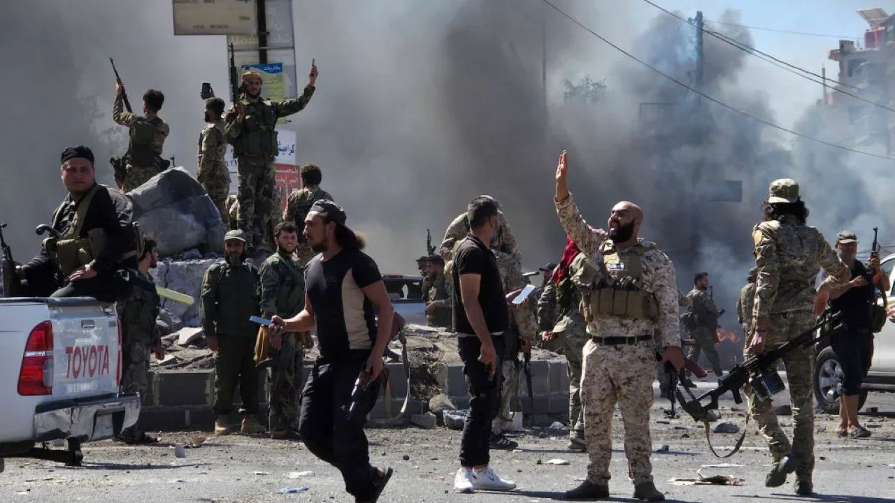 İsrail'den yeni Dürzi kışkırtması: Suriye'nin güneyini bombaladılar