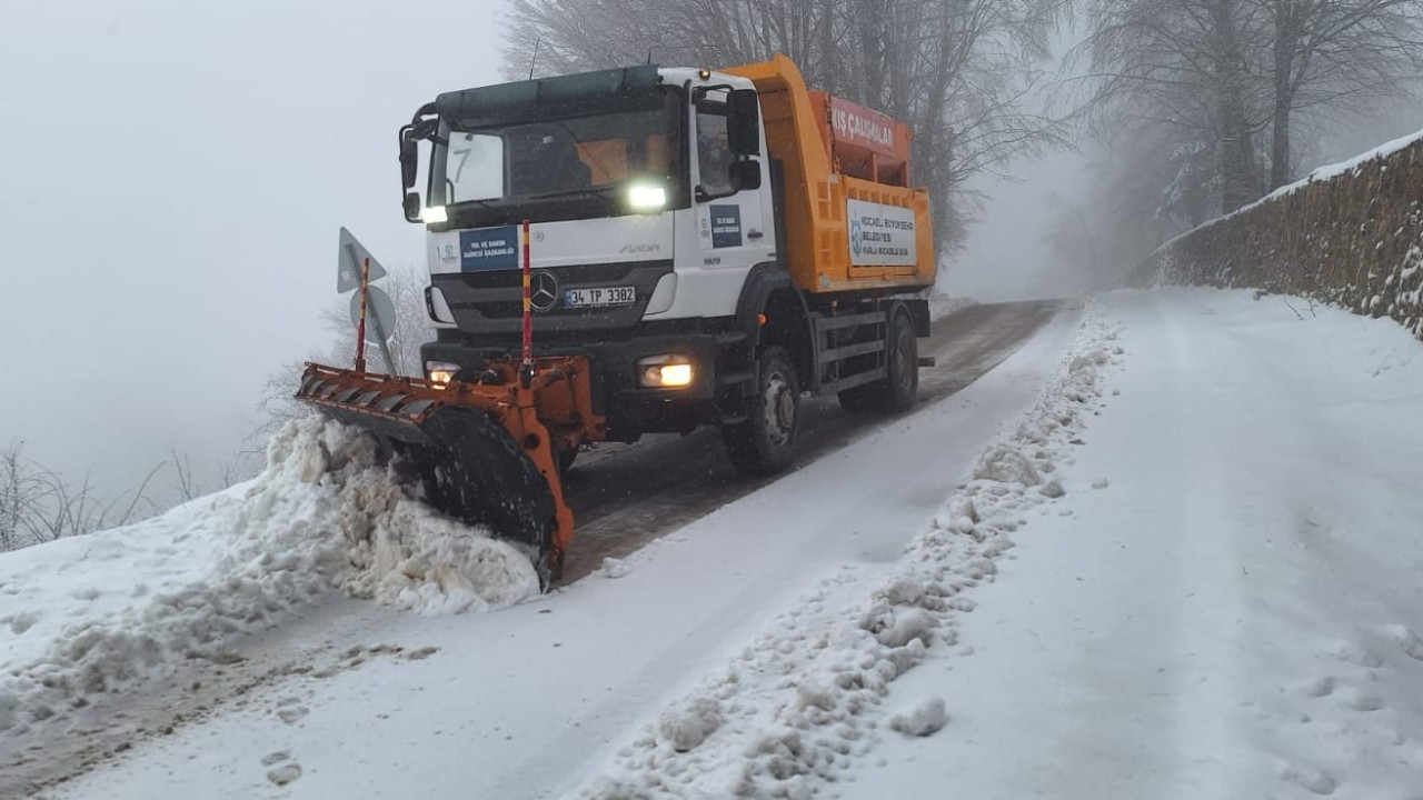 Kocaeli'nin yüksek kesimleri beyaza büründü
