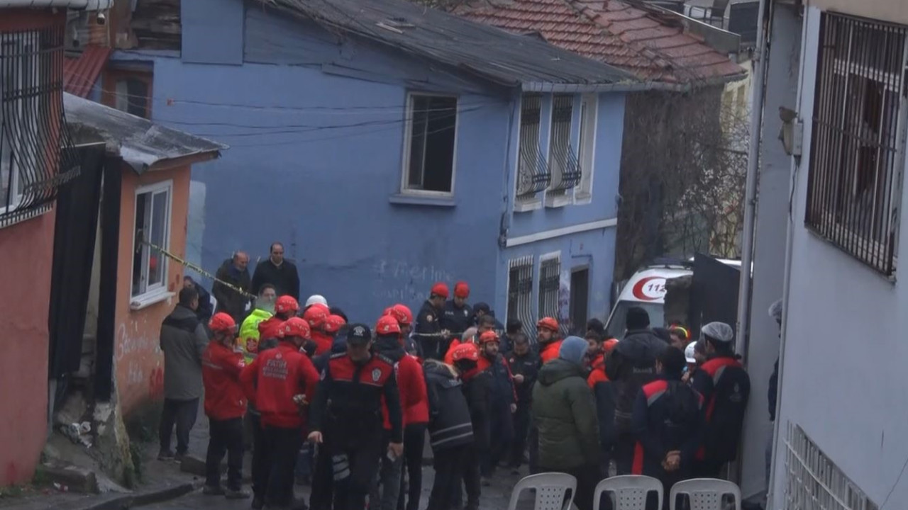Fatih'te iki bina çökmüştü! Mahalle sakinleri konuştu