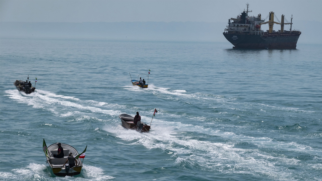 İran Hürmüz Boğazı'na mayın döşedi mi? Sözcü bizzat açıkladı