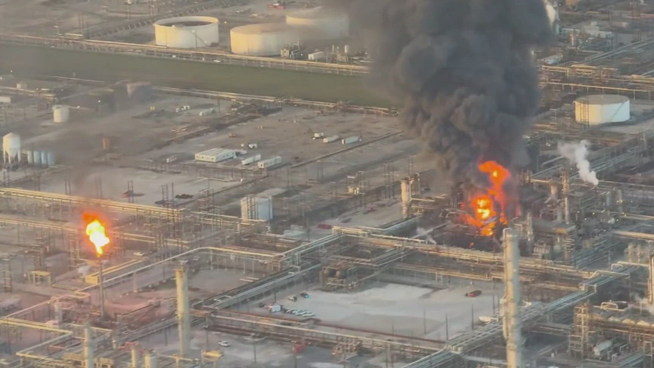 ABD Teksas Valero petrol rafinerisinde şiddetli patlama: Patlamanın sebebi ne?