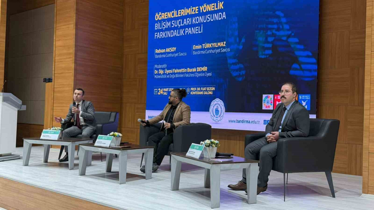 Bandırma’da bilişim suçları paneli gerçekleştirildi