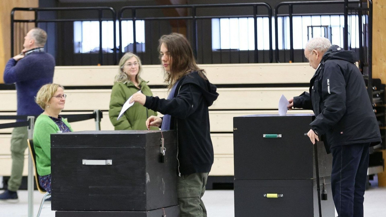 Danimarka’da halk sandık başına gidiyor! 12 siyasi parti yarışıyor