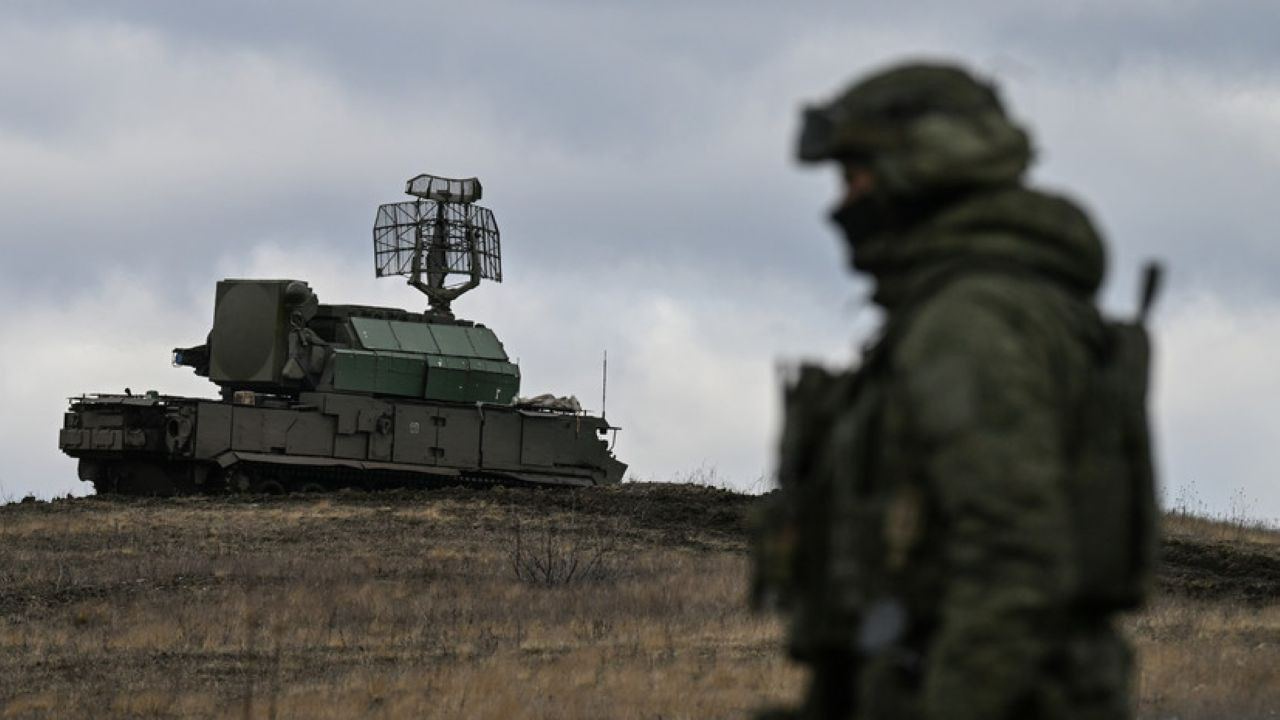 Ukrayna Rusya'da 14 bölgeye İHA'larla saldırdı: Saldırı püskürtüldü 389 İHA imha edildi