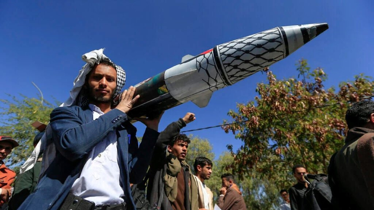 Yemenli Ensarullah güçleri savaşa girmek için doğru zamanı bekliyor: Hedef Babülmendep