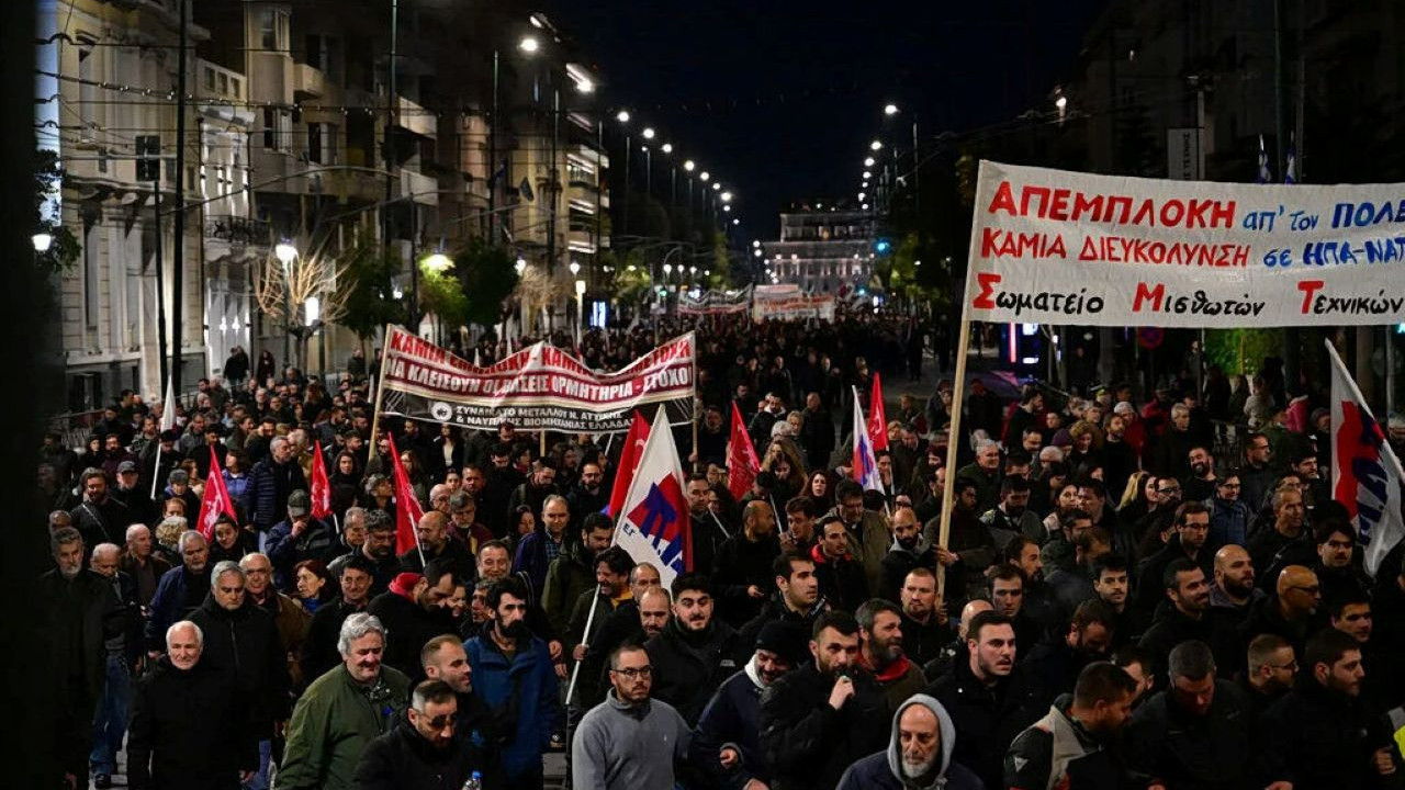ABD bayrağı yakıp elçiliğe yürüdüler: Yunanistan'da halk ABD'ye karşı sokaklarda