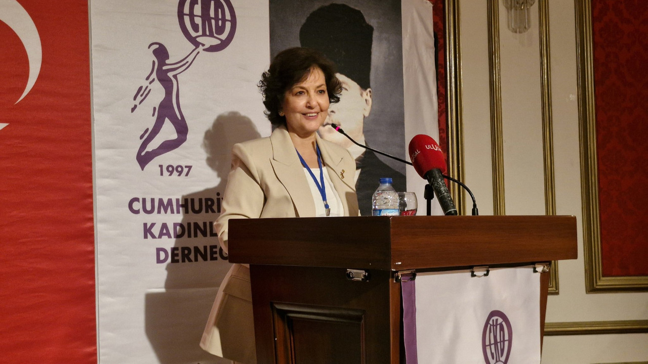 Cumhuriyet Kadınları Derneği 11. Kurultayı coşkuyla tamamlandı! 'NATO’nun çöküşünü müjdeliyoruz'