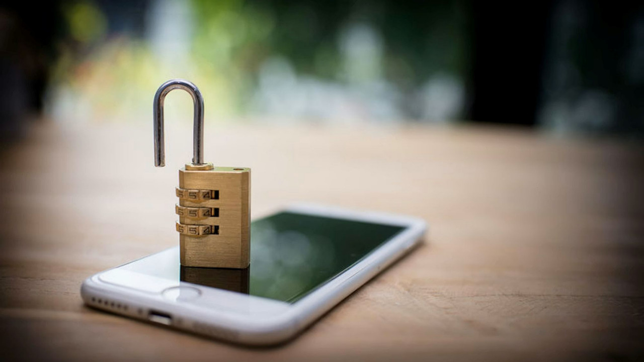 iPhone kullanıcıları tehlikede: Yüz milyonlarca cihazı hackleyebilen araç internete düştü