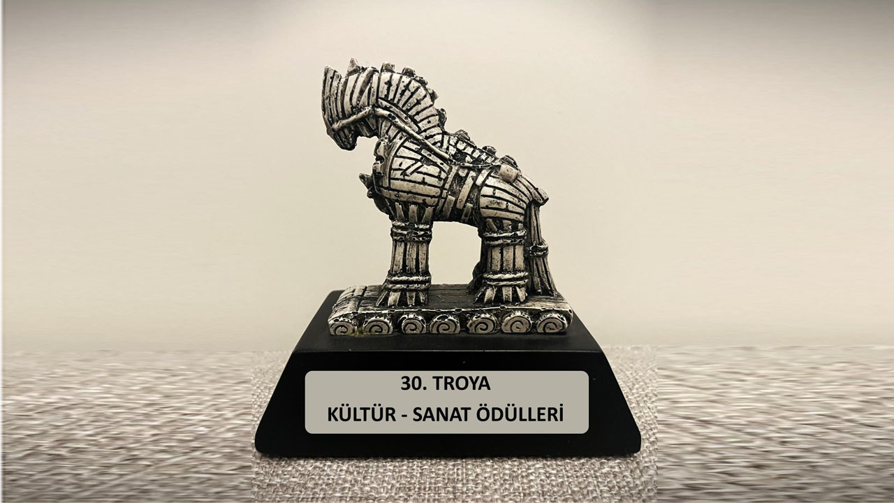 30.Troya Kültür-Sanat Ödülleri sahiplerini buldu