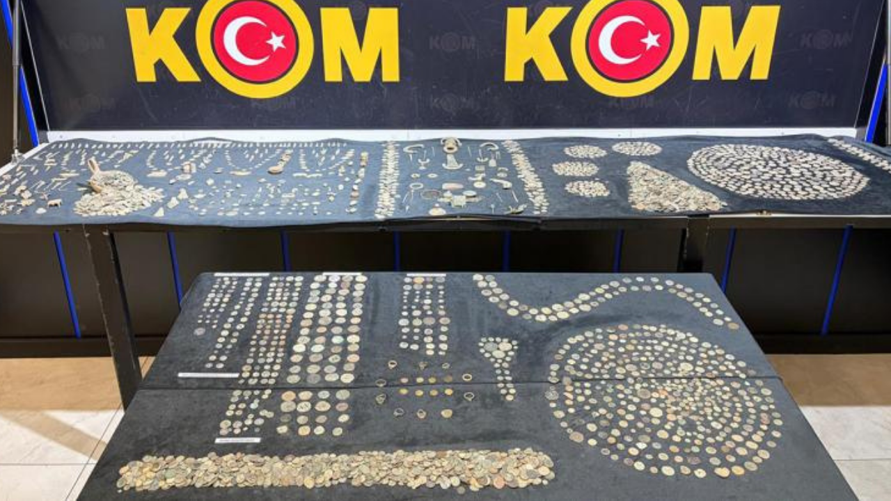 Hobi bahçesinden milyonluk tarihi eserler ele geçirildi