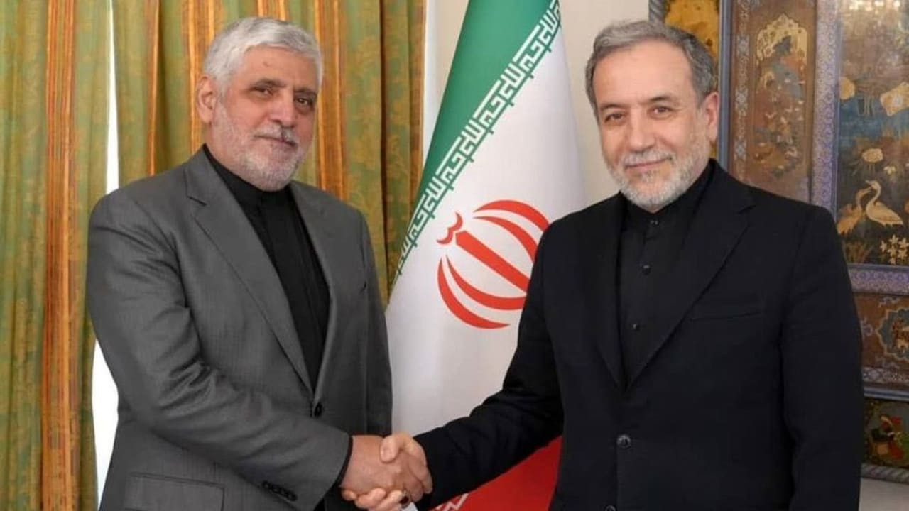 İran'ın Lübnan Büyükelçisi sınır dışı kararına karşı direnişe geçti