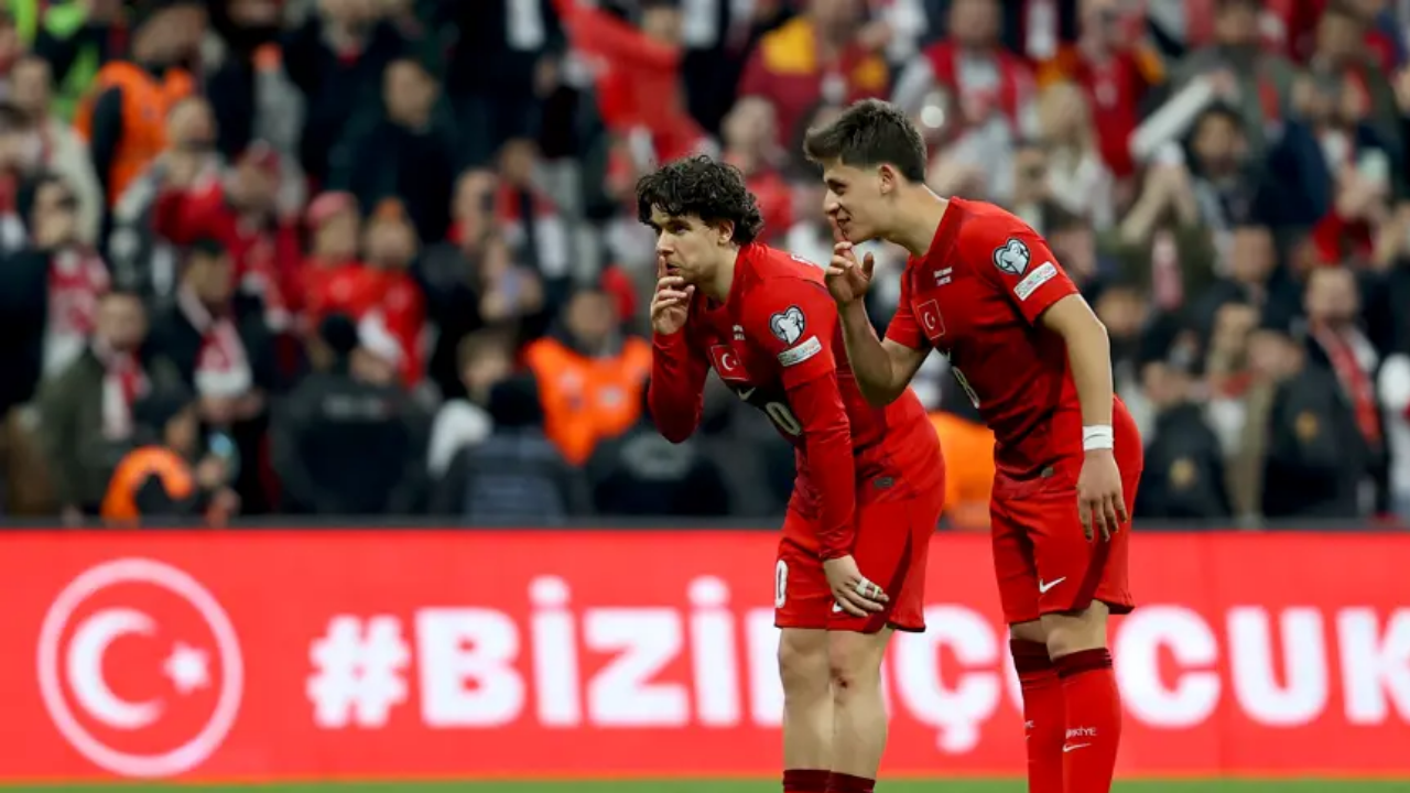 Kosova'da büyük rezalet! Gece yarısı A milli takımın oteline saldırdılar