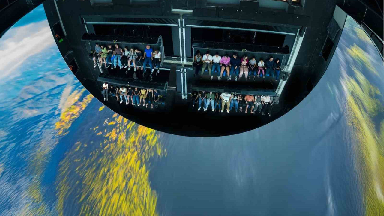 Türkiye’nin ilk uçan sineması! Samsun'da açıldı