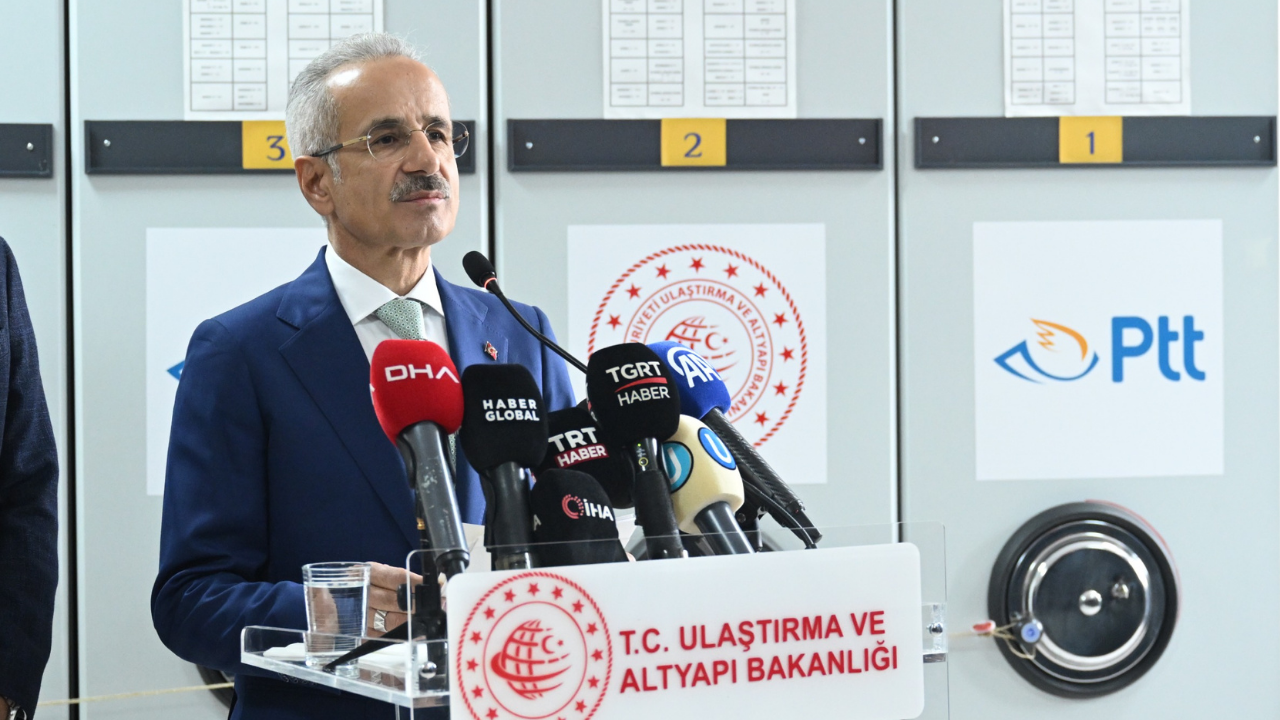 PTT UETS i̇le 365 mi̇lyon elektroni̇k tebli̇gat! Yüz binlerce ağaç kurtarıldı