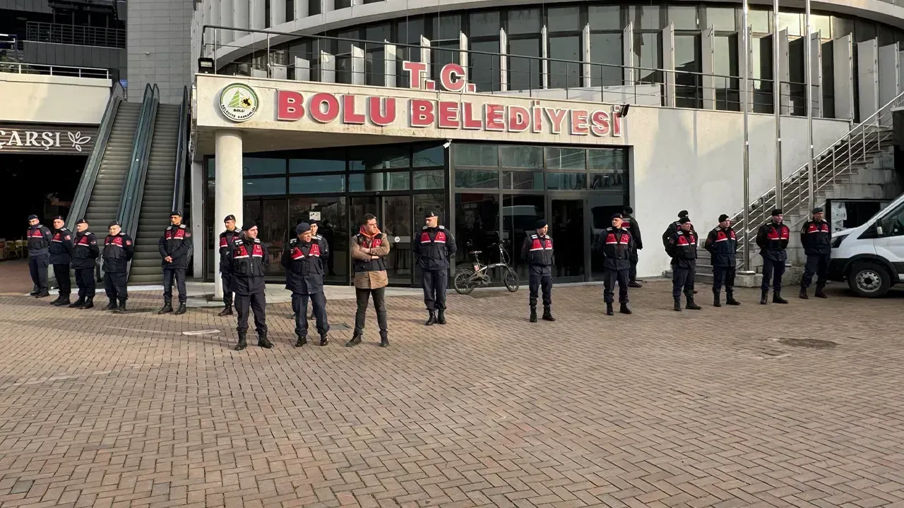 Bolu Belediyesi’nde arama yapılıyor