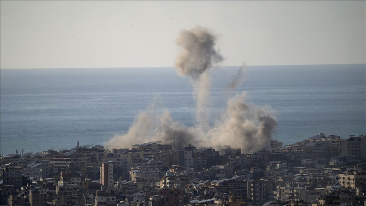 İsrail ordusu Beyrut'ta bir konutu hedef aldı