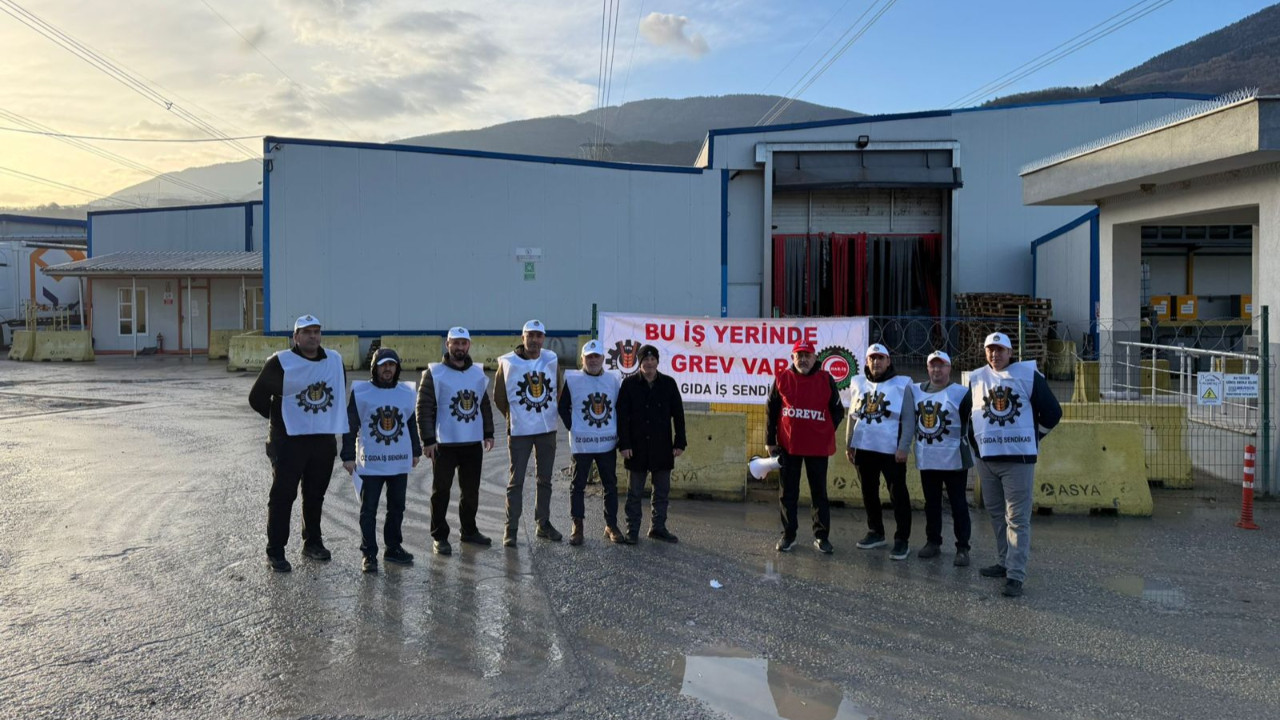 İşten çıkarmalar sonrası ASSU’da grev başladı