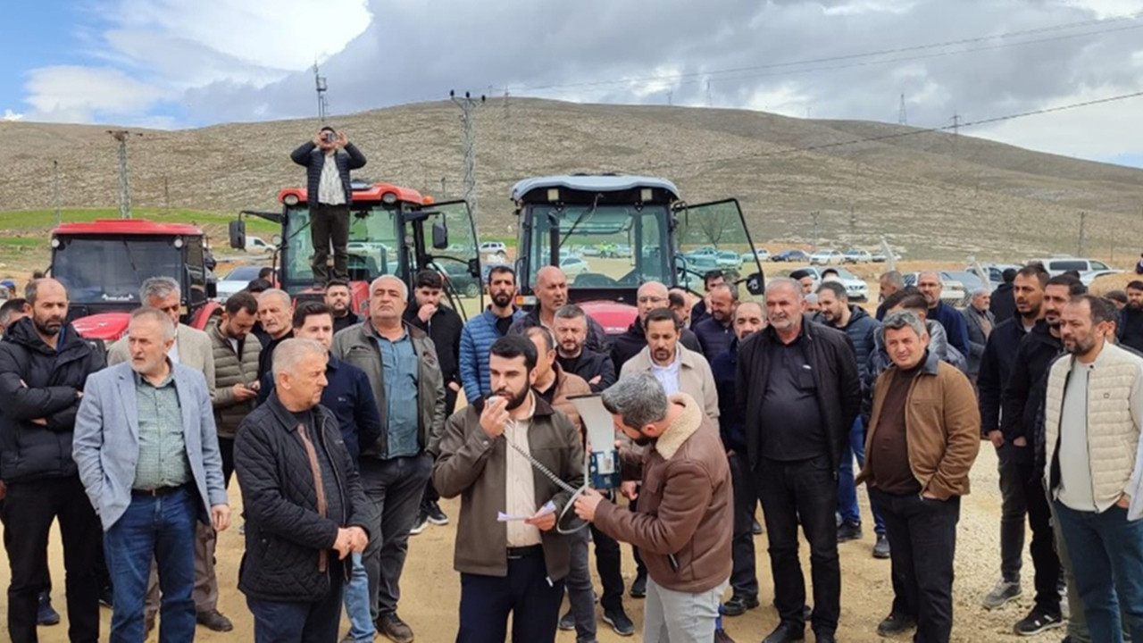 Meraları alınan köylüler iş istiyor